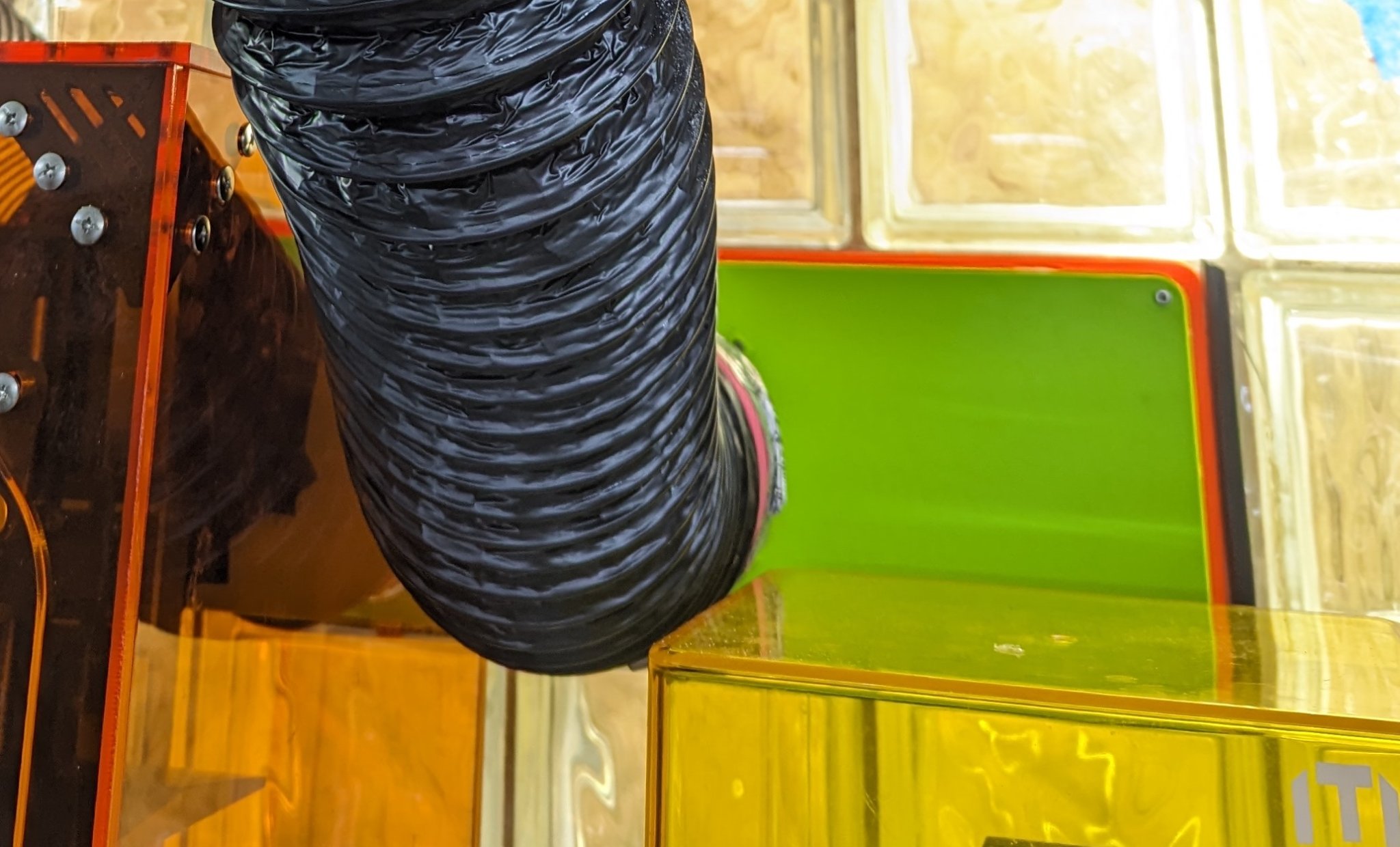 Bộ chuyển đổi thông gió cho cửa sổ kính block 4 inch