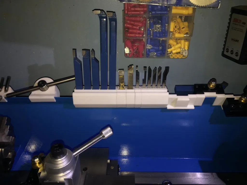 Giá đỡ công cụ cho máy tiện mini 7x14 từ Vevor