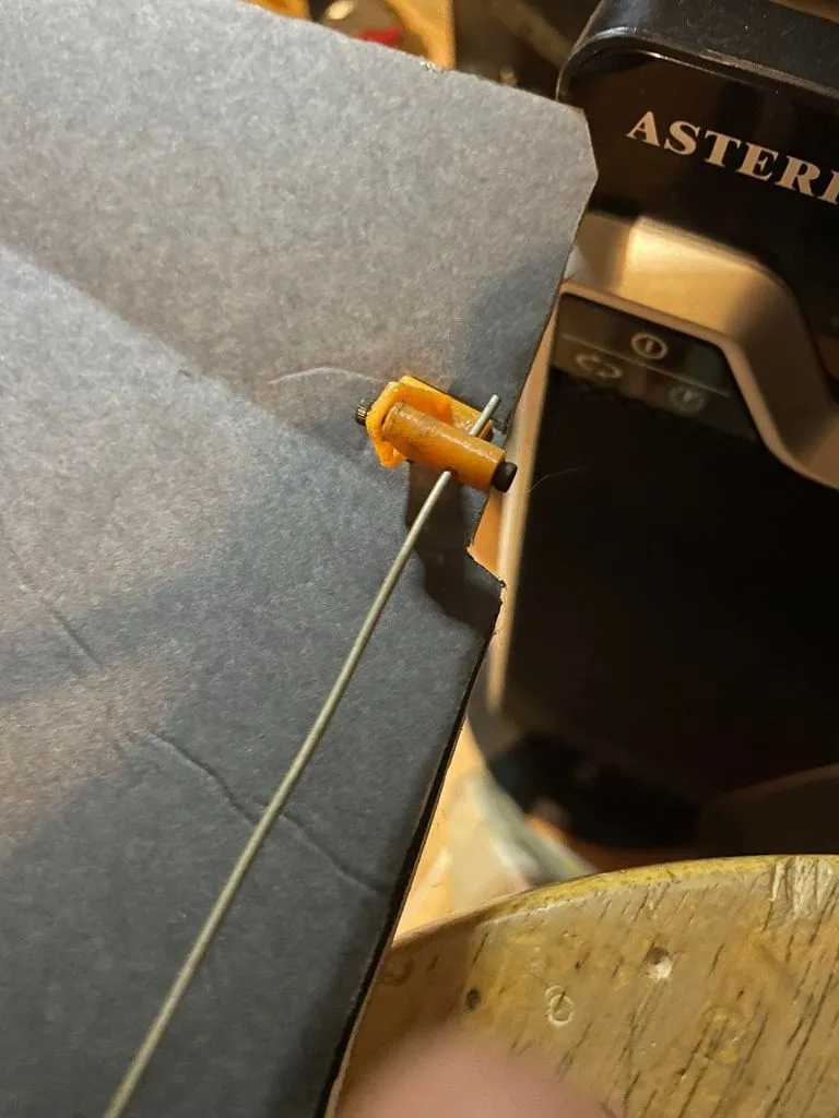 Cần điều chỉnh cho máy bay điều khiển từ xa với chân đỡ ...