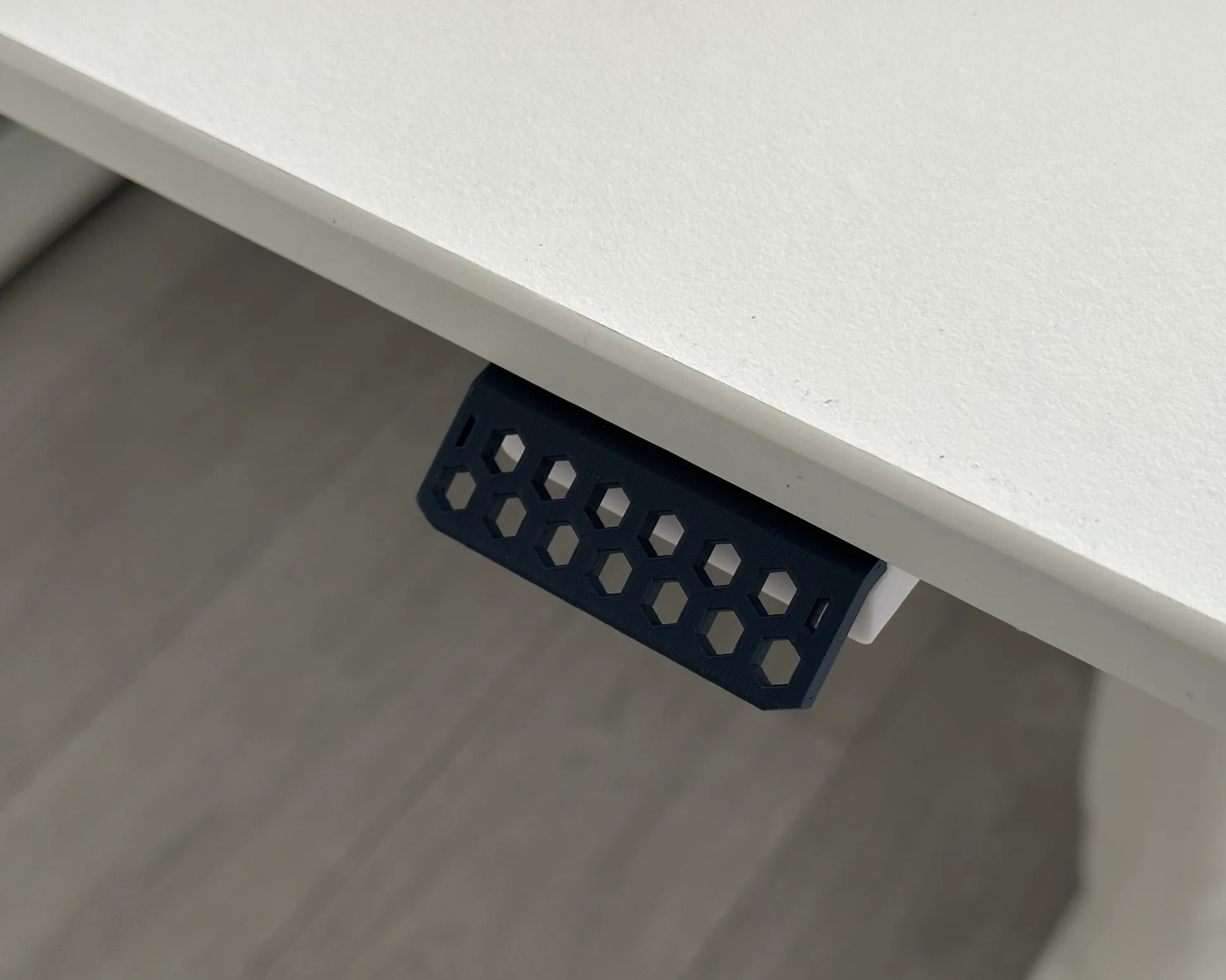 Công tắc thiết kế Bekant hình lục giác cho bàn IKEA