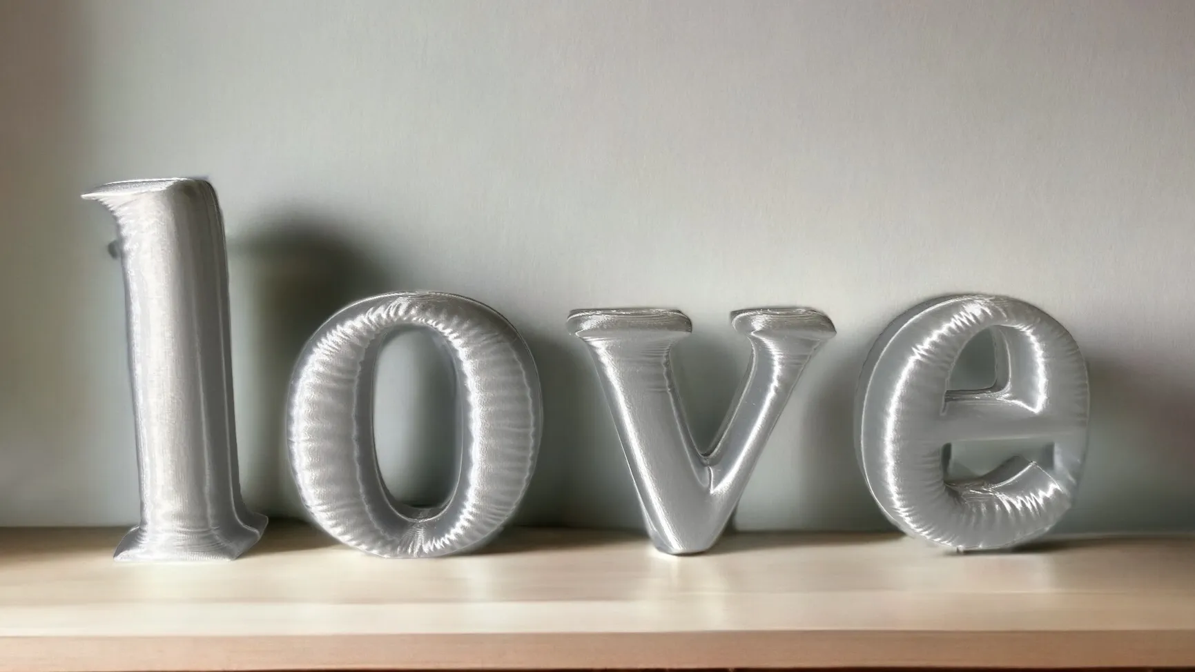 Chữ cái trang trí đáng yêu cho kệ của bạn