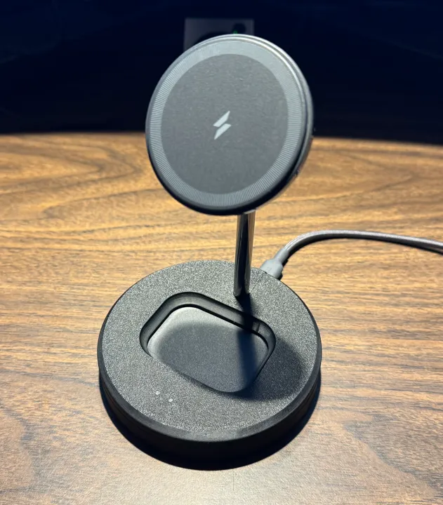 Bộ điều chỉnh căn chỉnh đế sạc Anker PowerWave cho AirPods Pro