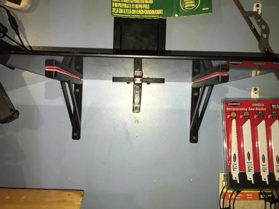 Giá đỡ kính cho máy tính để bàn thêm không gian làm việc