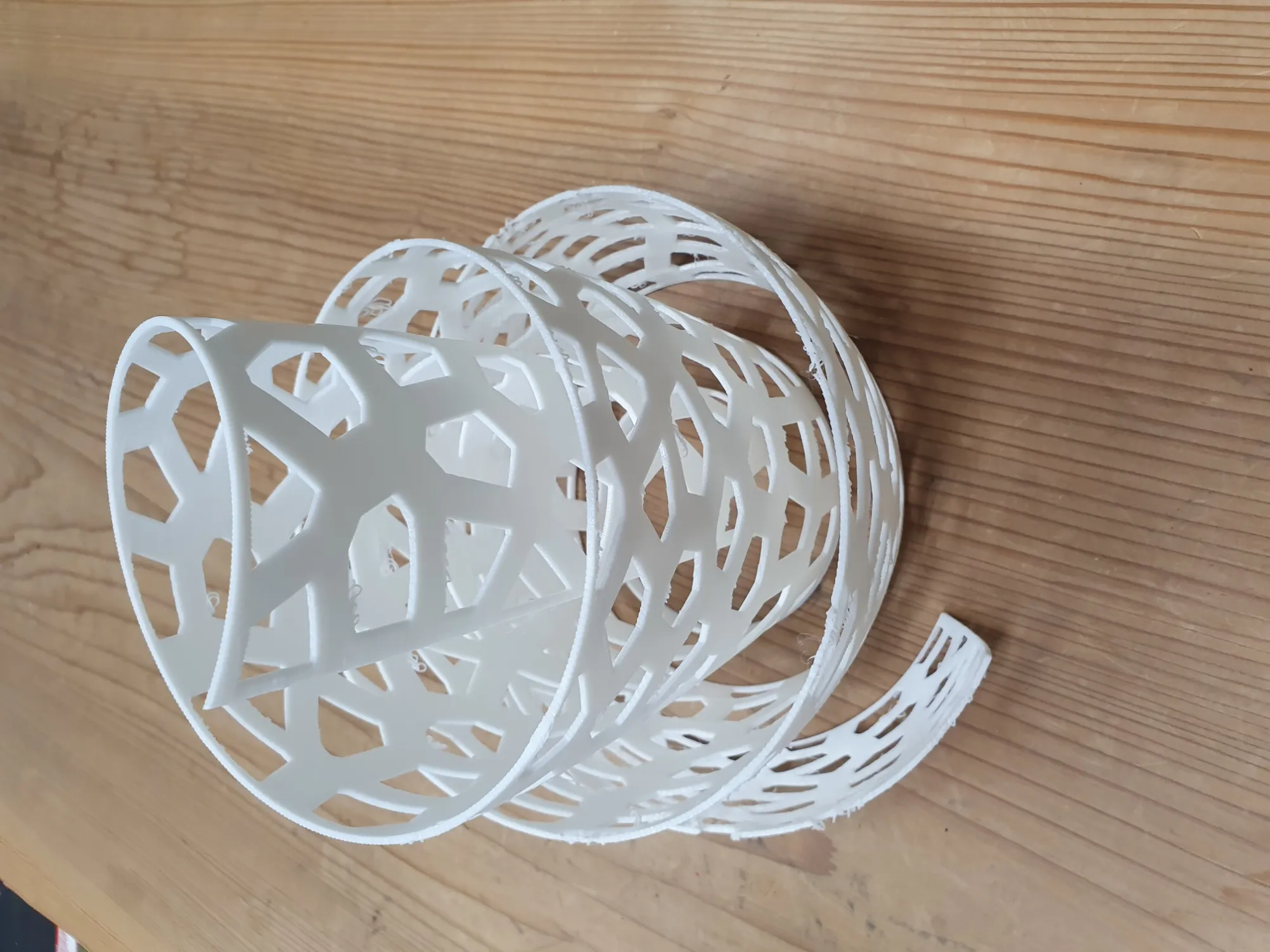 Tháp xoắn Voronoi trang trí đa năng