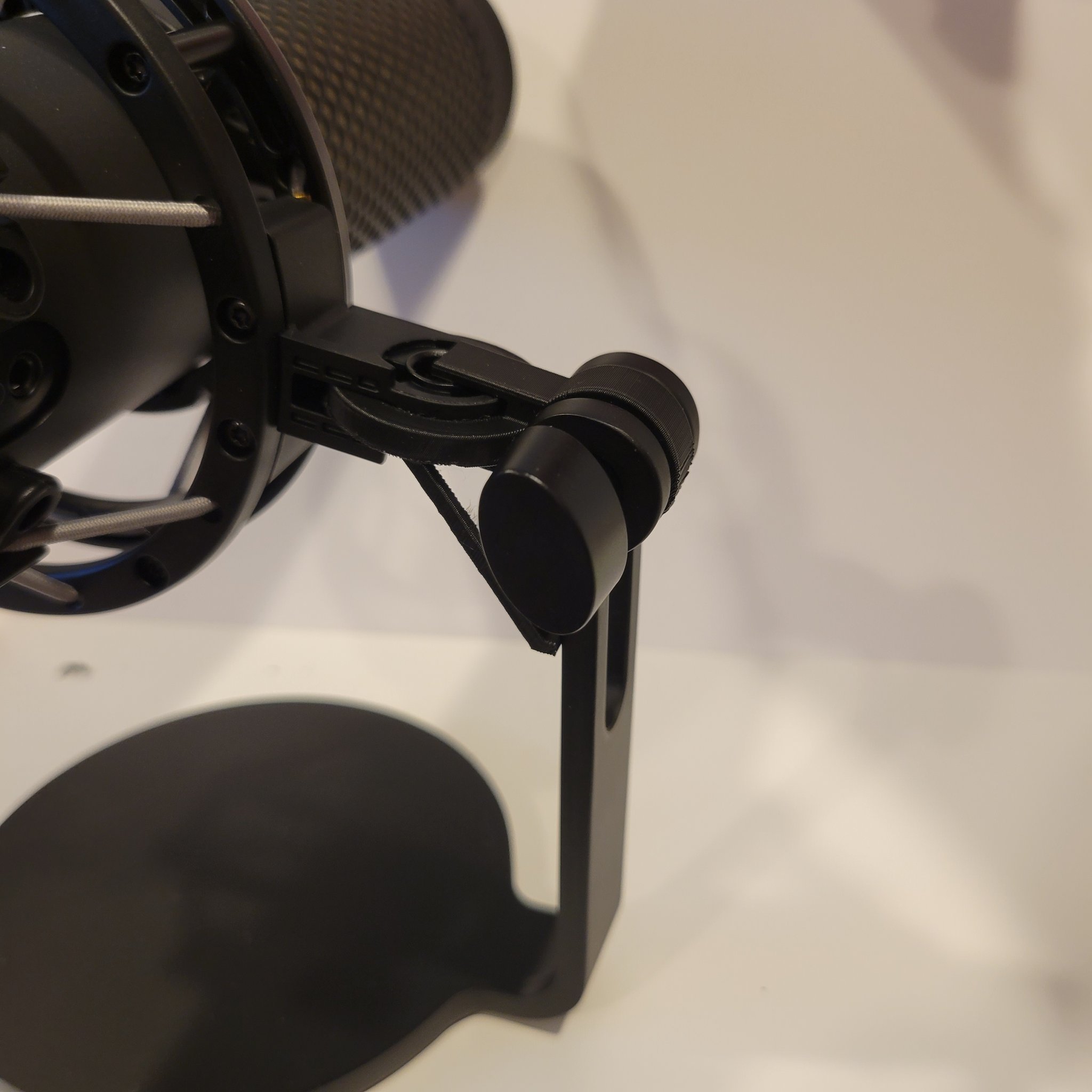 Bộ giá đỡ ngang cho micro HyperX QuadCast (V2)