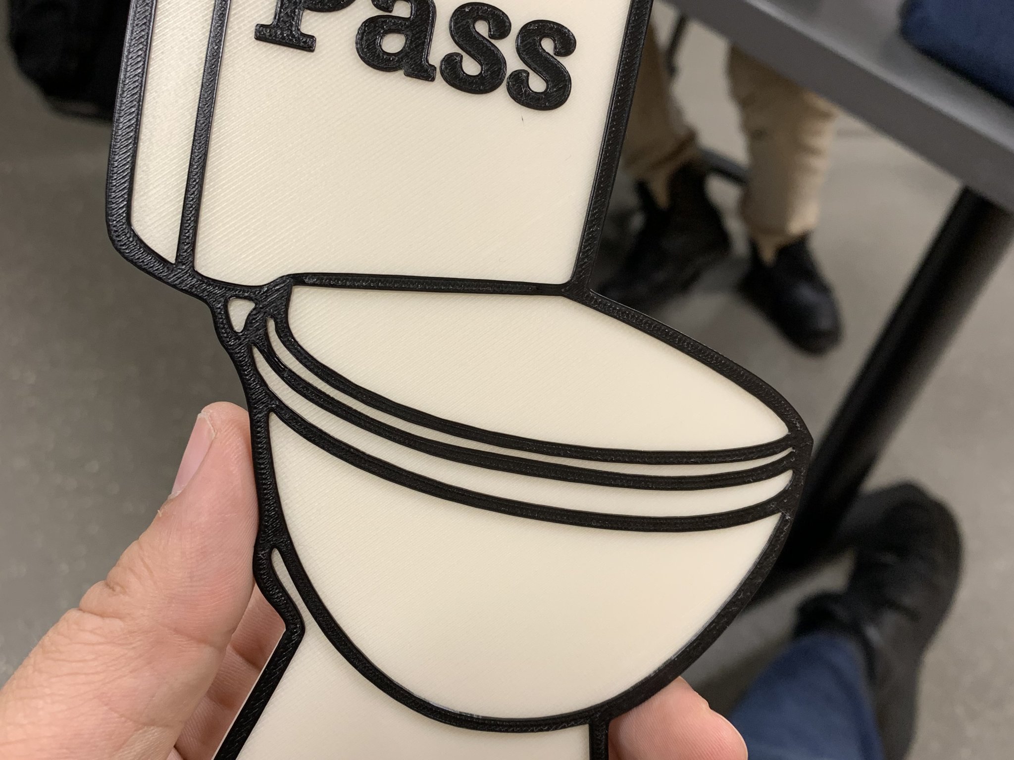 Thẻ thông hành nhà vệ sinh cho trường học