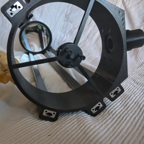 Kính thiên văn newton 6 inch với thiết kế nhỏ gọn