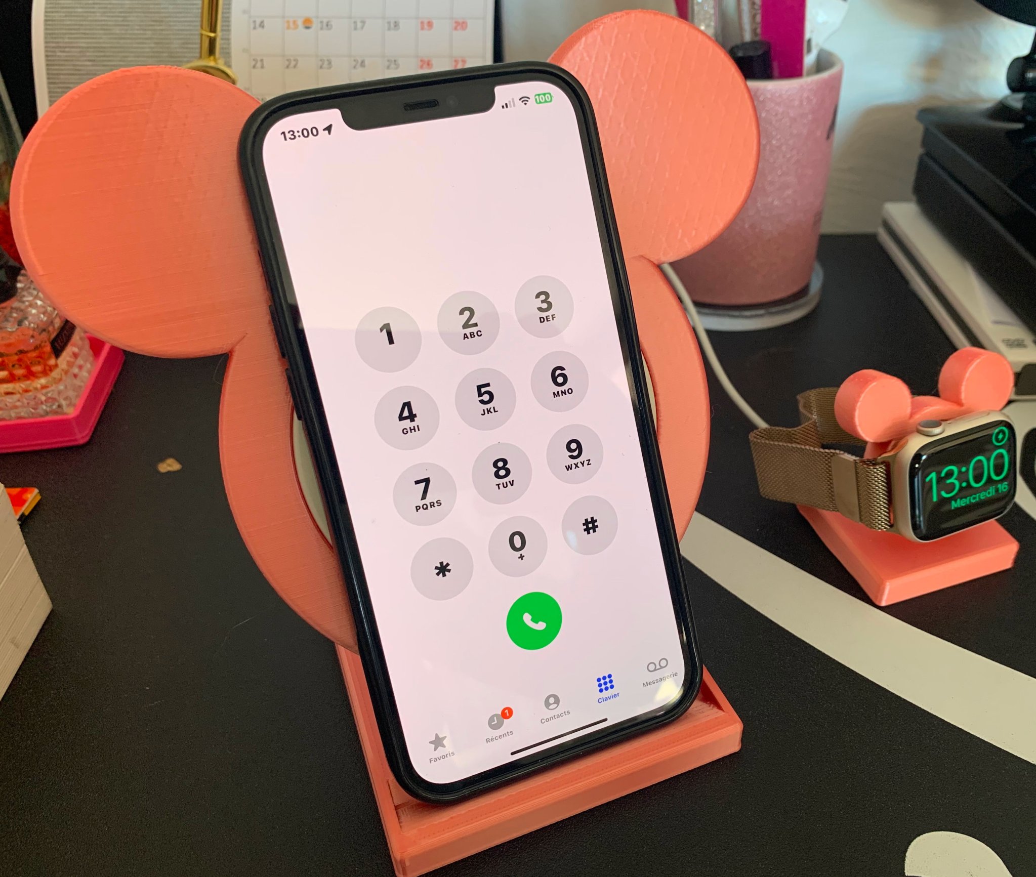 Giá đỡ sạc Iphone Mickey từ Ikea Livboj