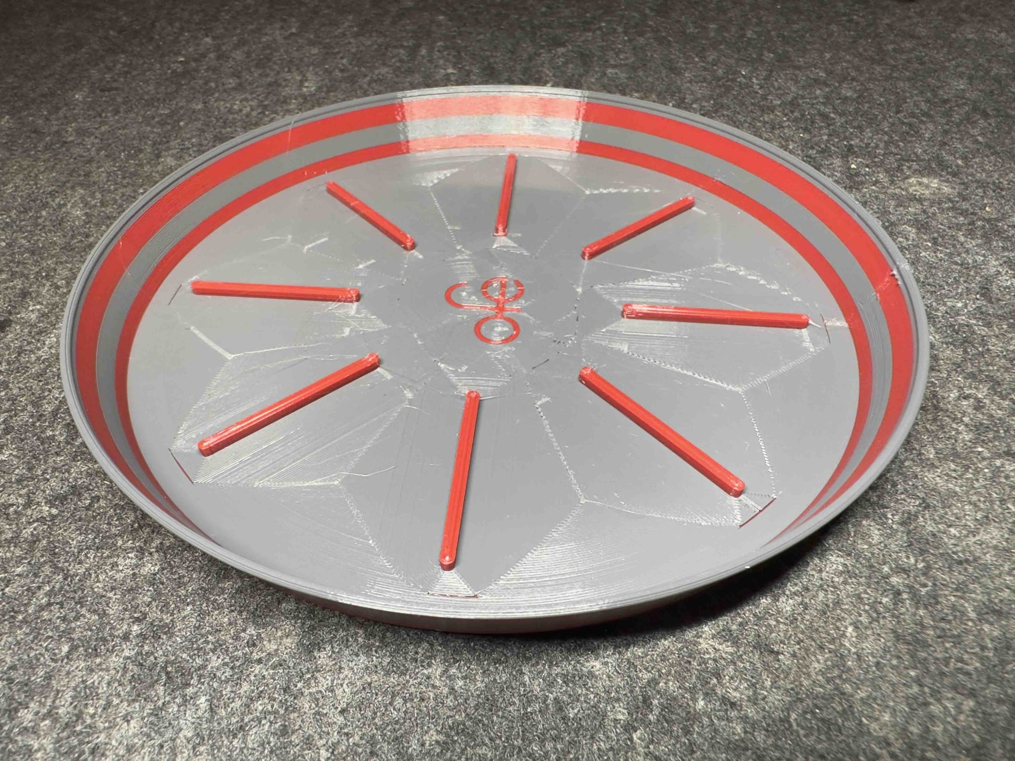 Đế ly đa sắc cho chậu hoa