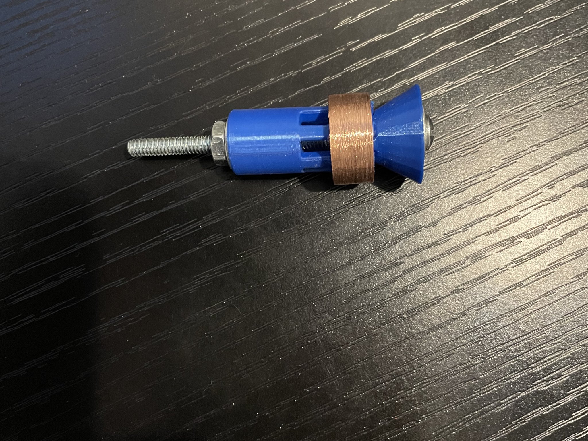 Mũi khoan hình nón cho trục 18mm với lỗ 6.5mm