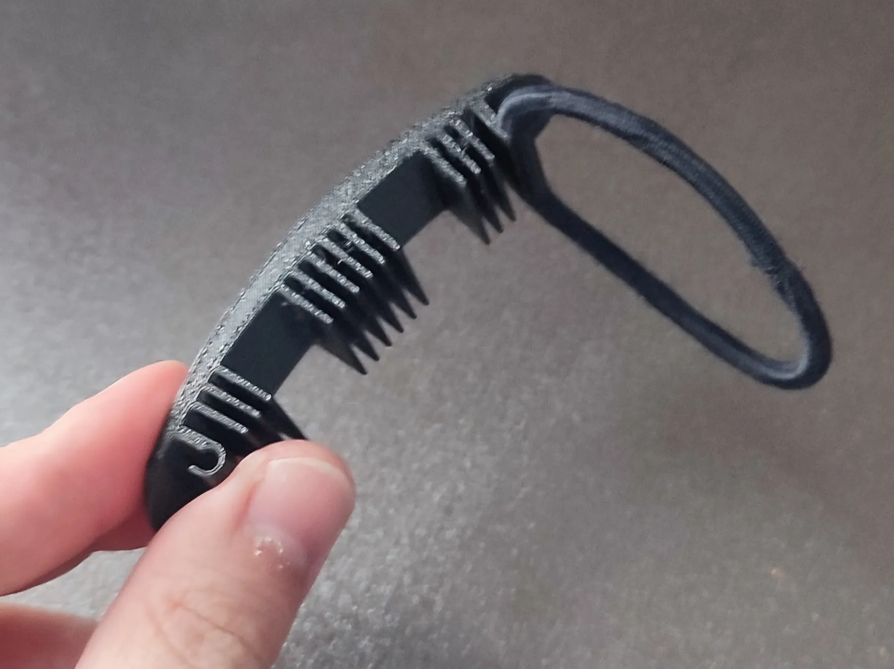 Phụ kiện tóc đa năng cho cả nam và nữ