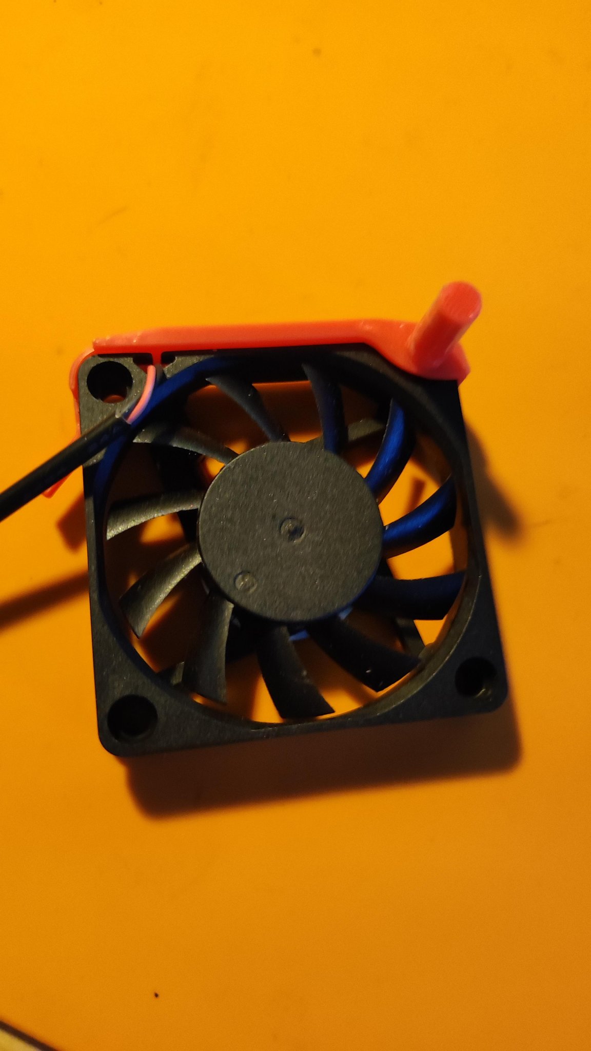 Giá đỡ quạt 60x60 mm cho tay hàn thứ ba