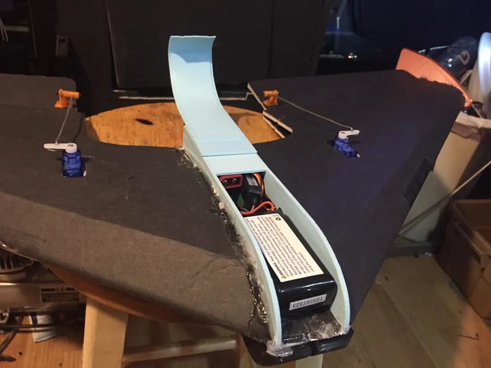 Bộ phận nguồn FT Mini Arrow với đế bụng và giá đỡ động cơ