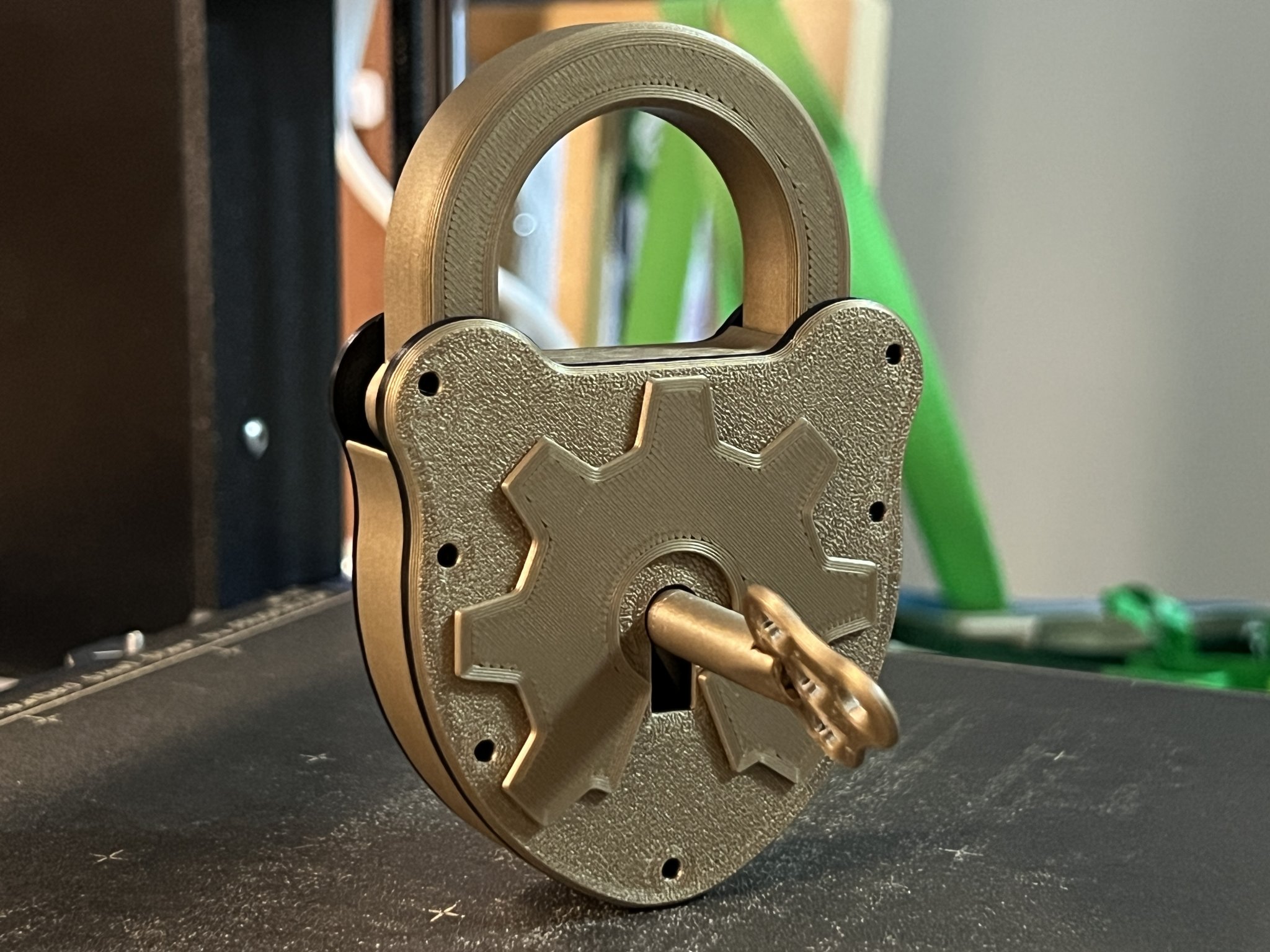 Ổ khóa với chìa khóa skeleton, in 100% không cần phần cứng