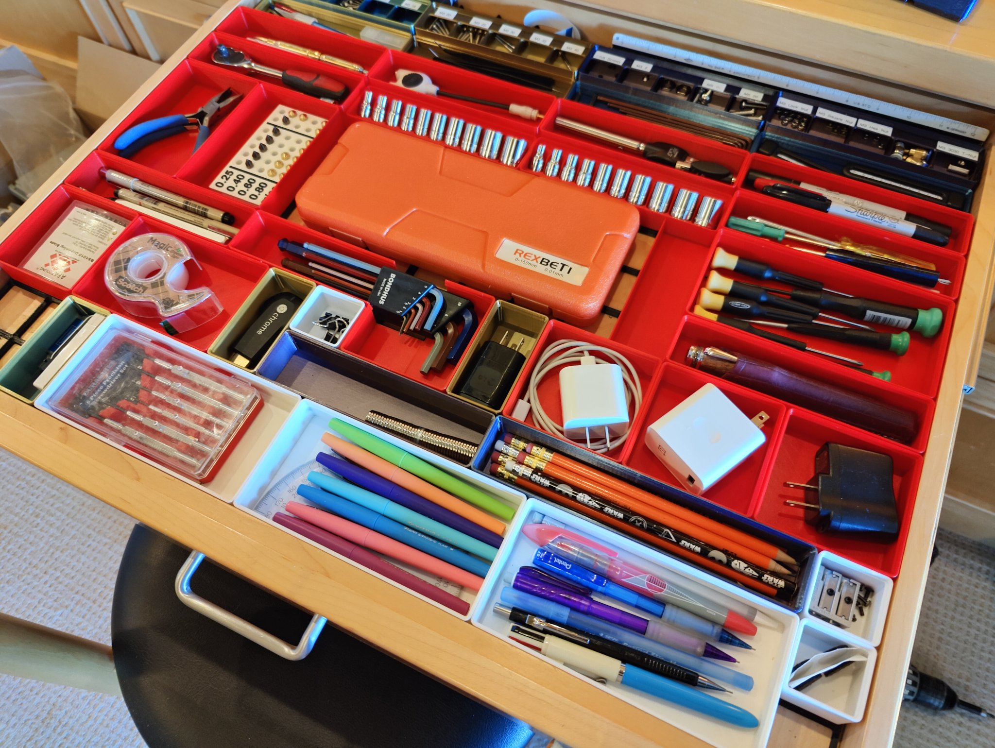 Thùng và bệ không cạnh cho hệ thống Gridfinity