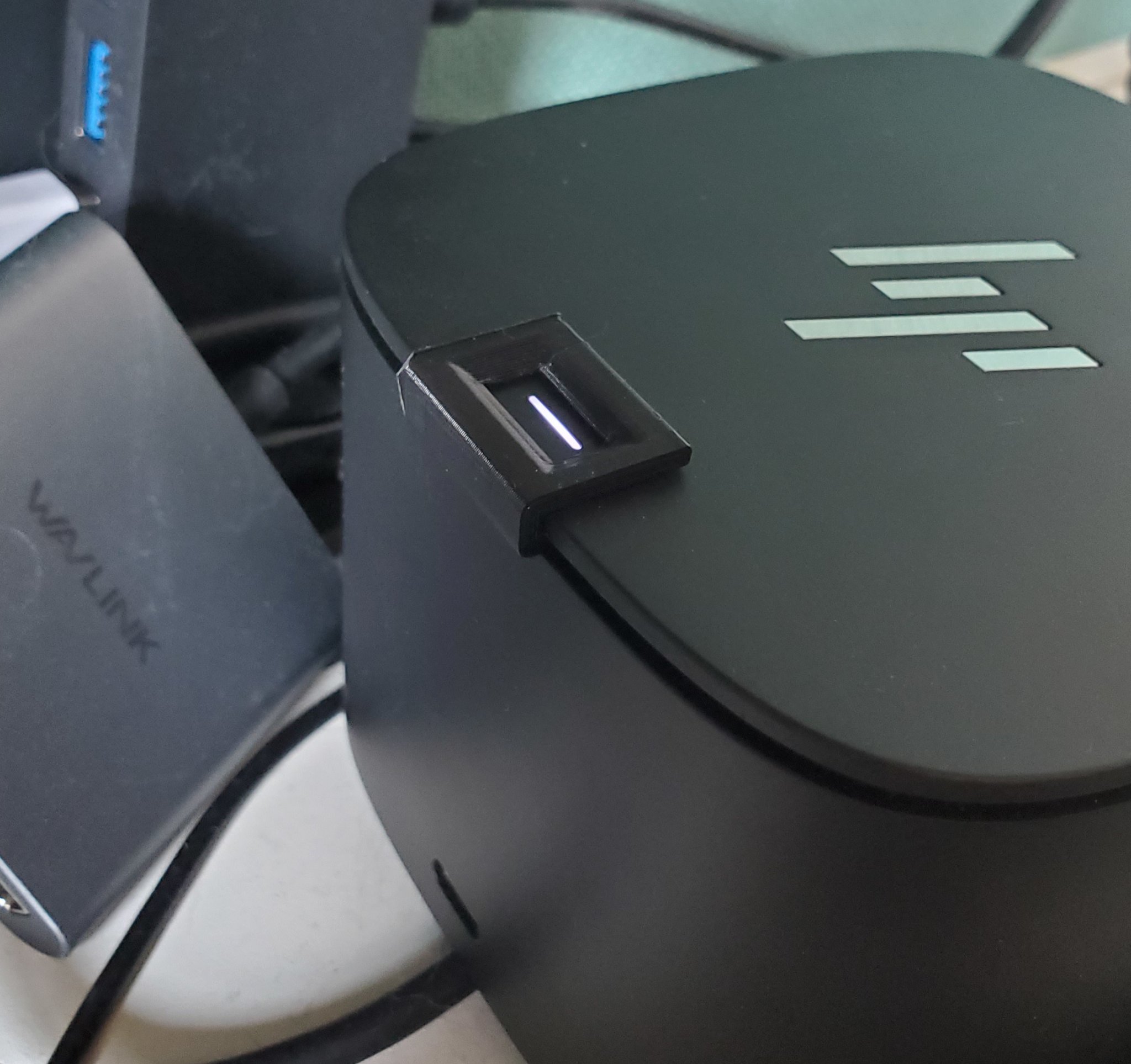 Bảo vệ nút nguồn cho dock HP G2 tránh nhấn nhầm