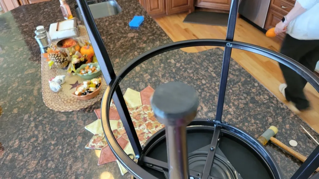 Bộ chân thay thế cho ghế cao trong bếp