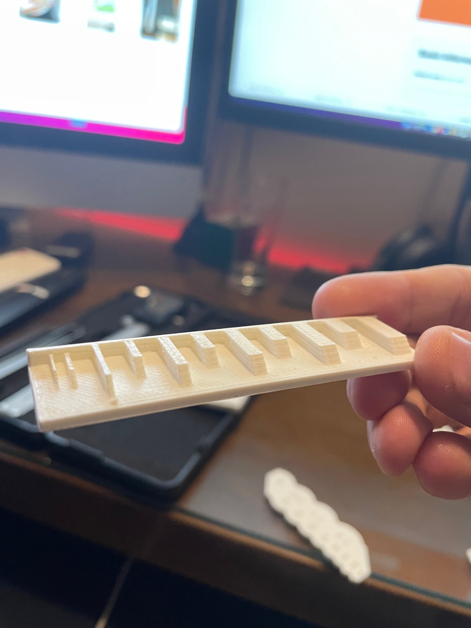 Thước đo thiết kế độ dày lớp và bề rộng tường 0.4 đế...