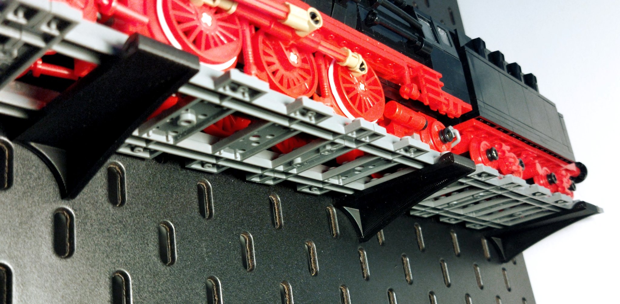 Giá đỡ đường ray tàu hỏa Lego trên Skadis