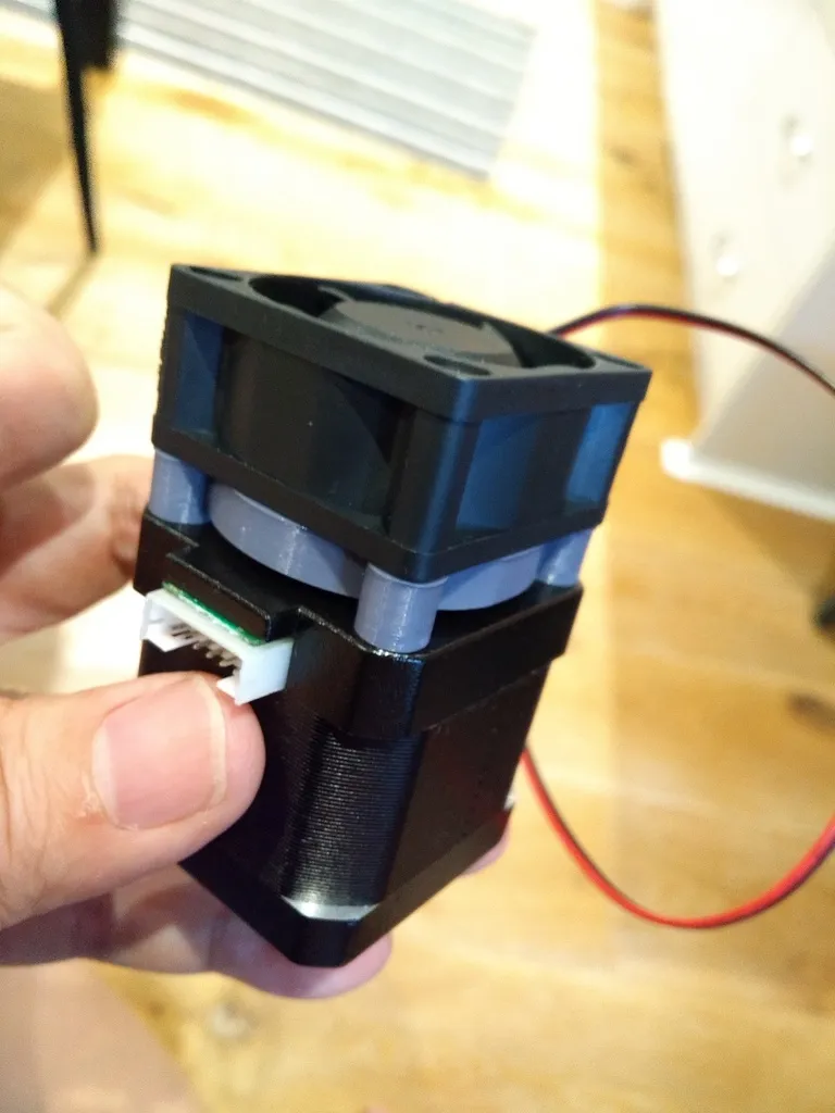 Giá đỡ quạt 40mm gắn từ cho động cơ bước