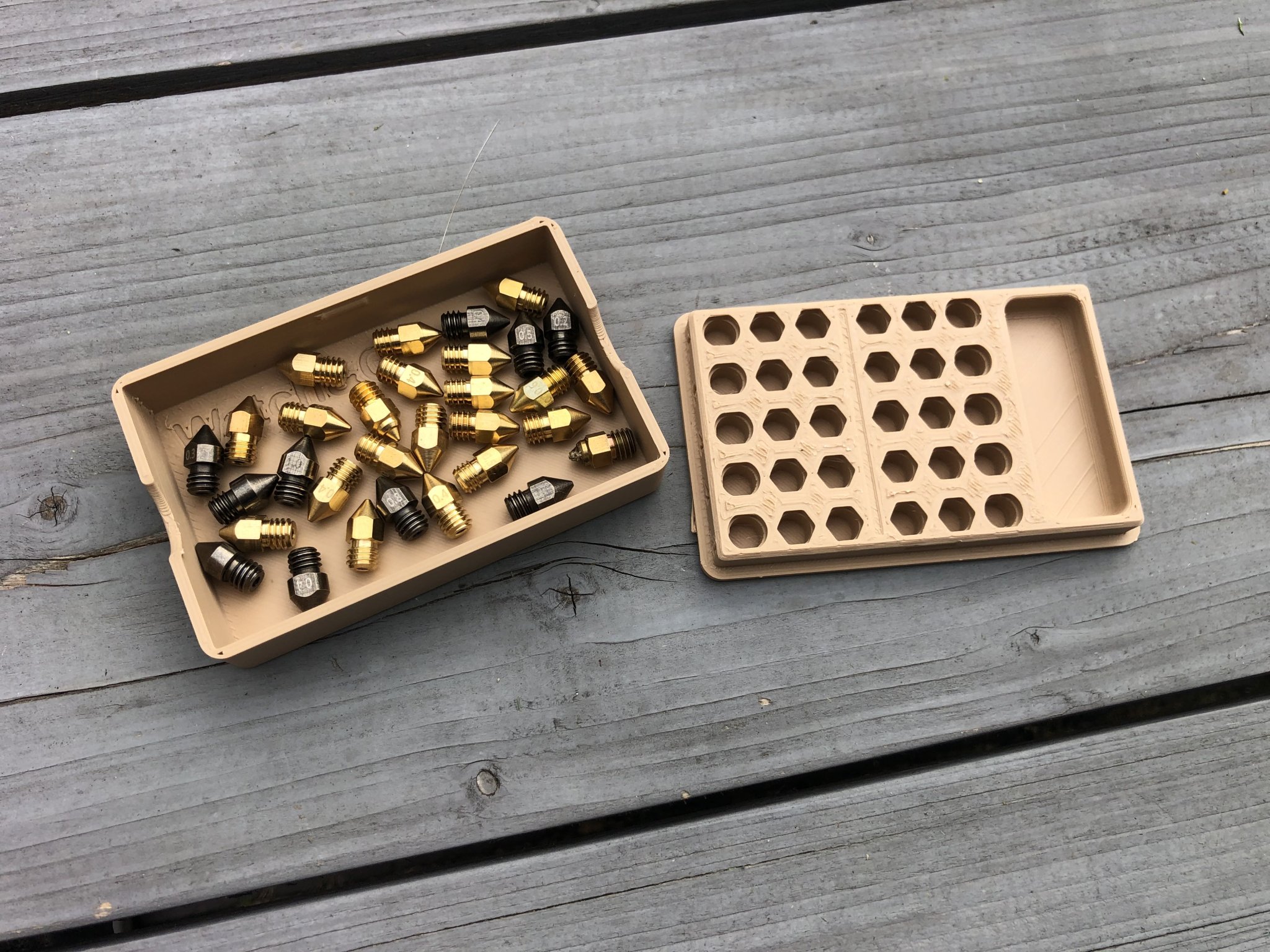 Khay chứa vòi phun MK8 nhỏ gọn cho 30 vòi phun