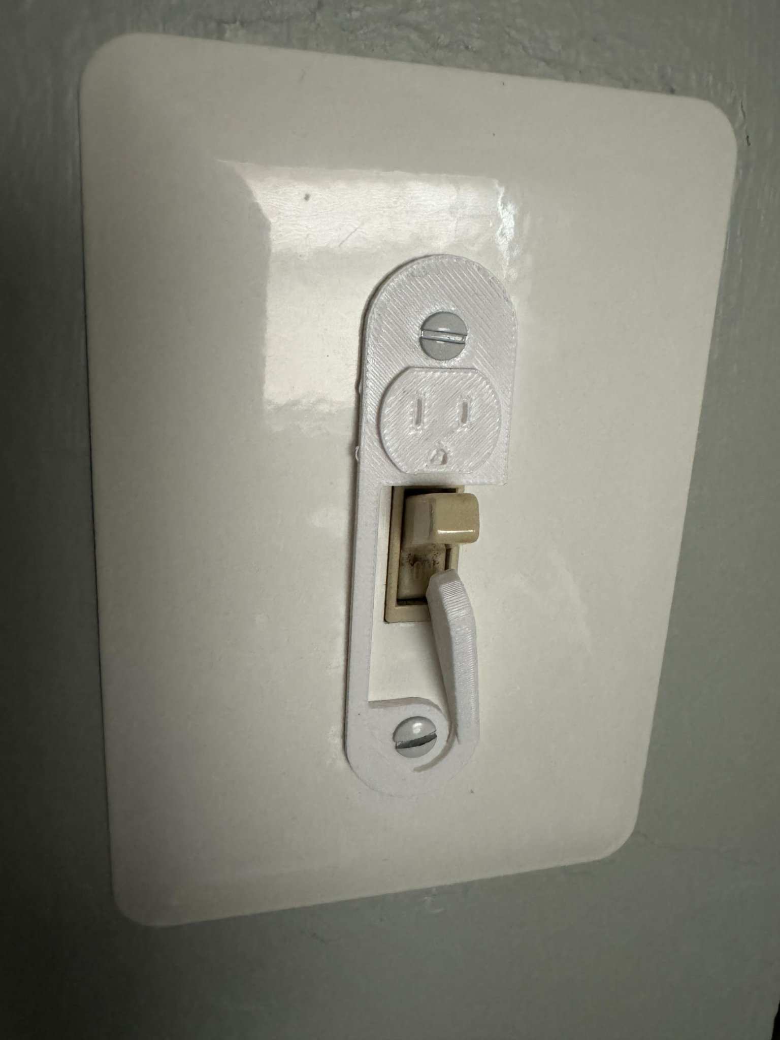 Khóa công tắc ánh sáng với biểu tượng NEMA 5-15 và bàn đầu ...