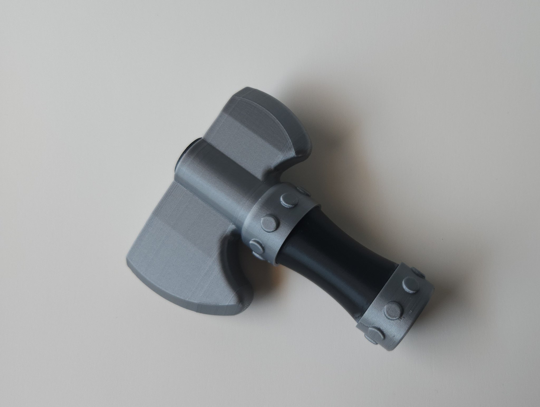 Rìu có râu cho trẻ nhỏ Viking hoặc Barbarian