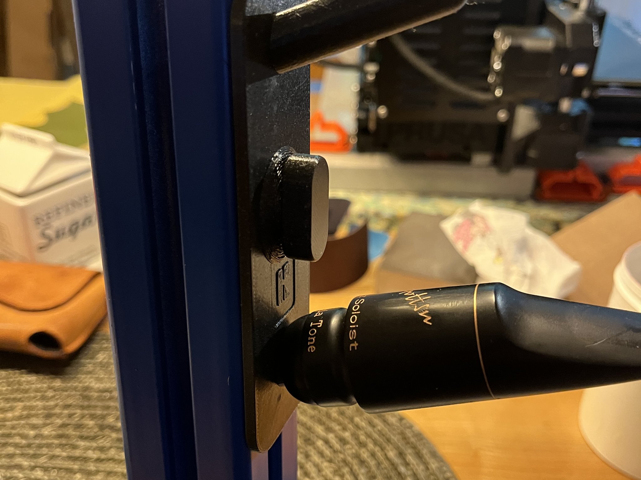 Giá đỡ miệng sax cho profile nhôm 8mm