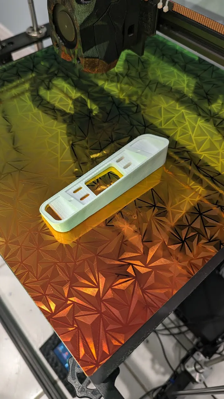 Giá đỡ góc cho chuông cửa Blink với góc nghiêng xuống