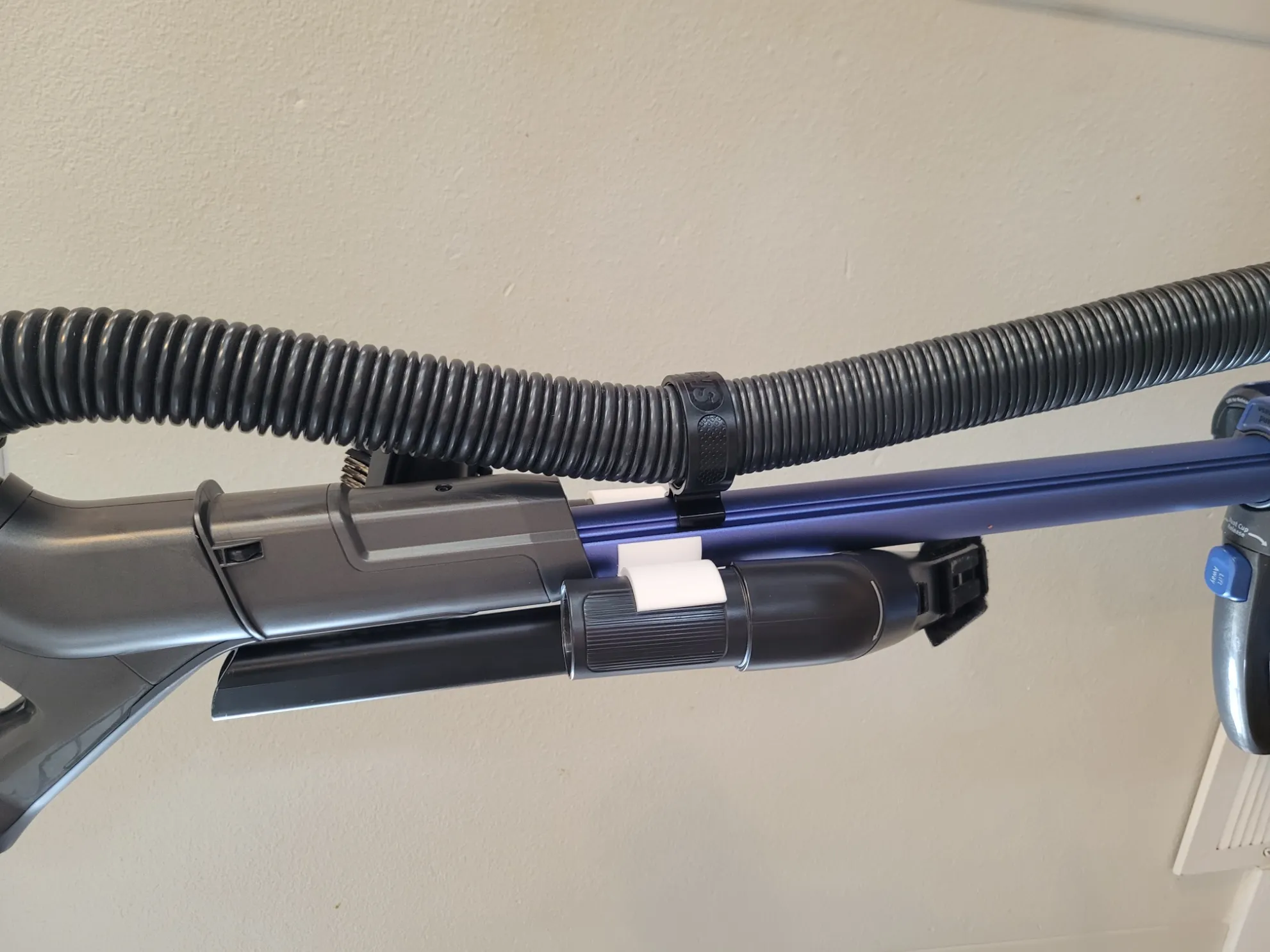 Giá đỡ phụ kiện cho máy hút bụi Shark Vertex Pro