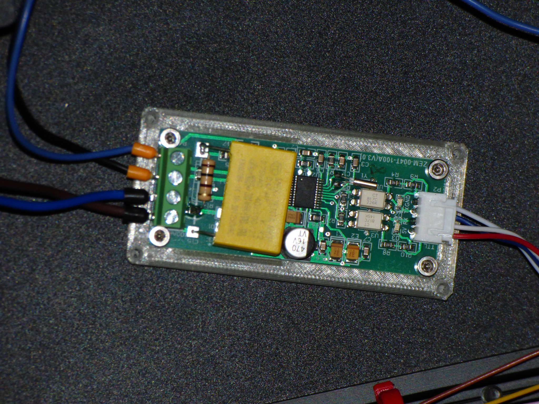 Vỏ bọc cho bộ đo năng lượng PZEM-004T sử dụng Arduino