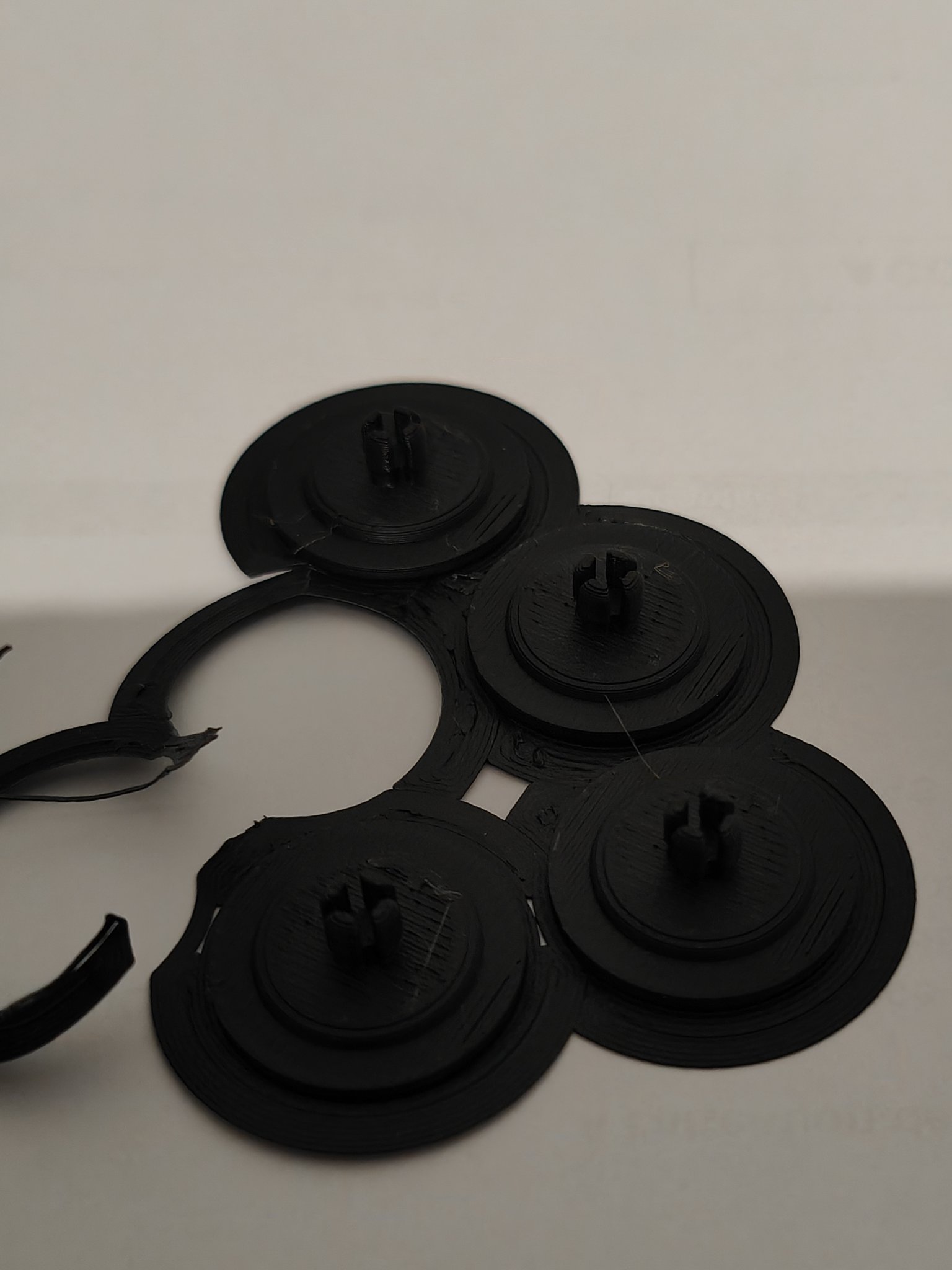 Nắp che cho giá sách Bror của IKEA