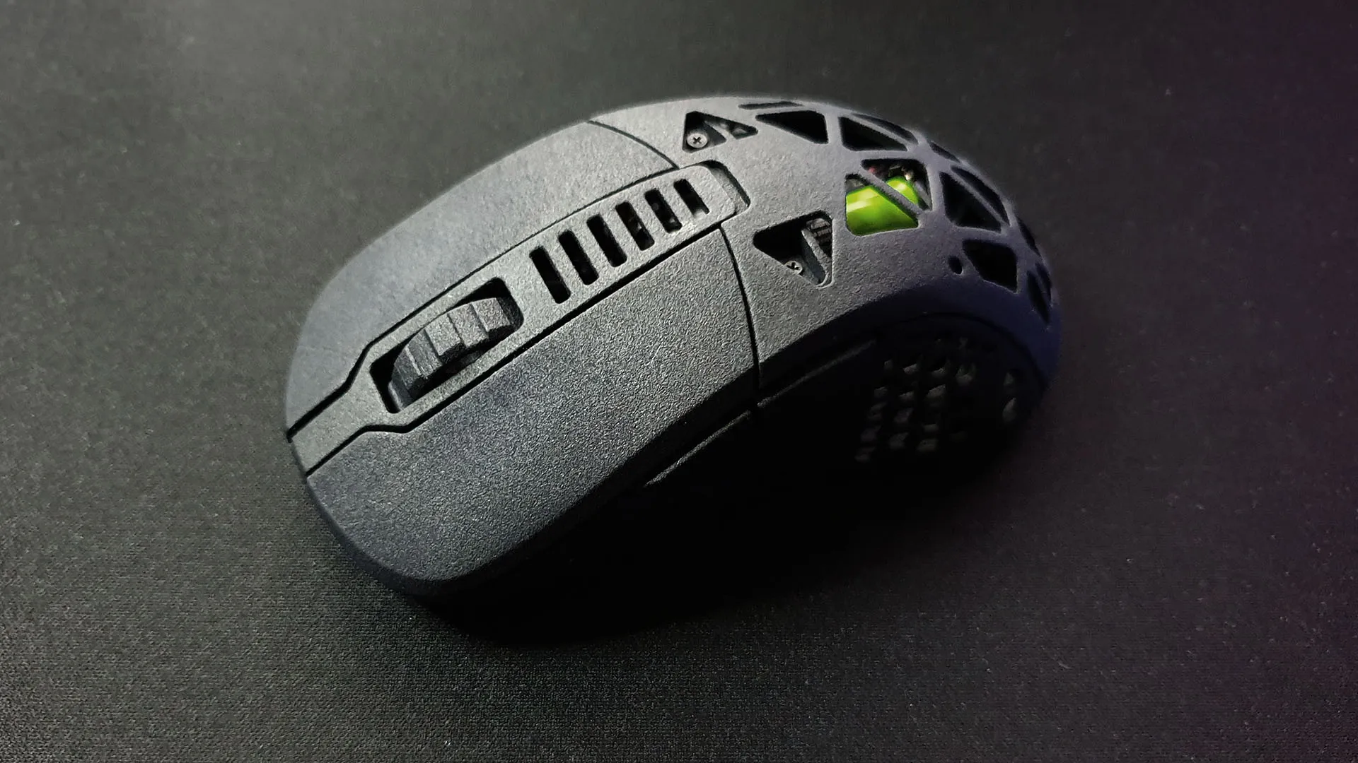 Mô hình chuột không dây Xtrfy M4 phiên bản RS4 v2