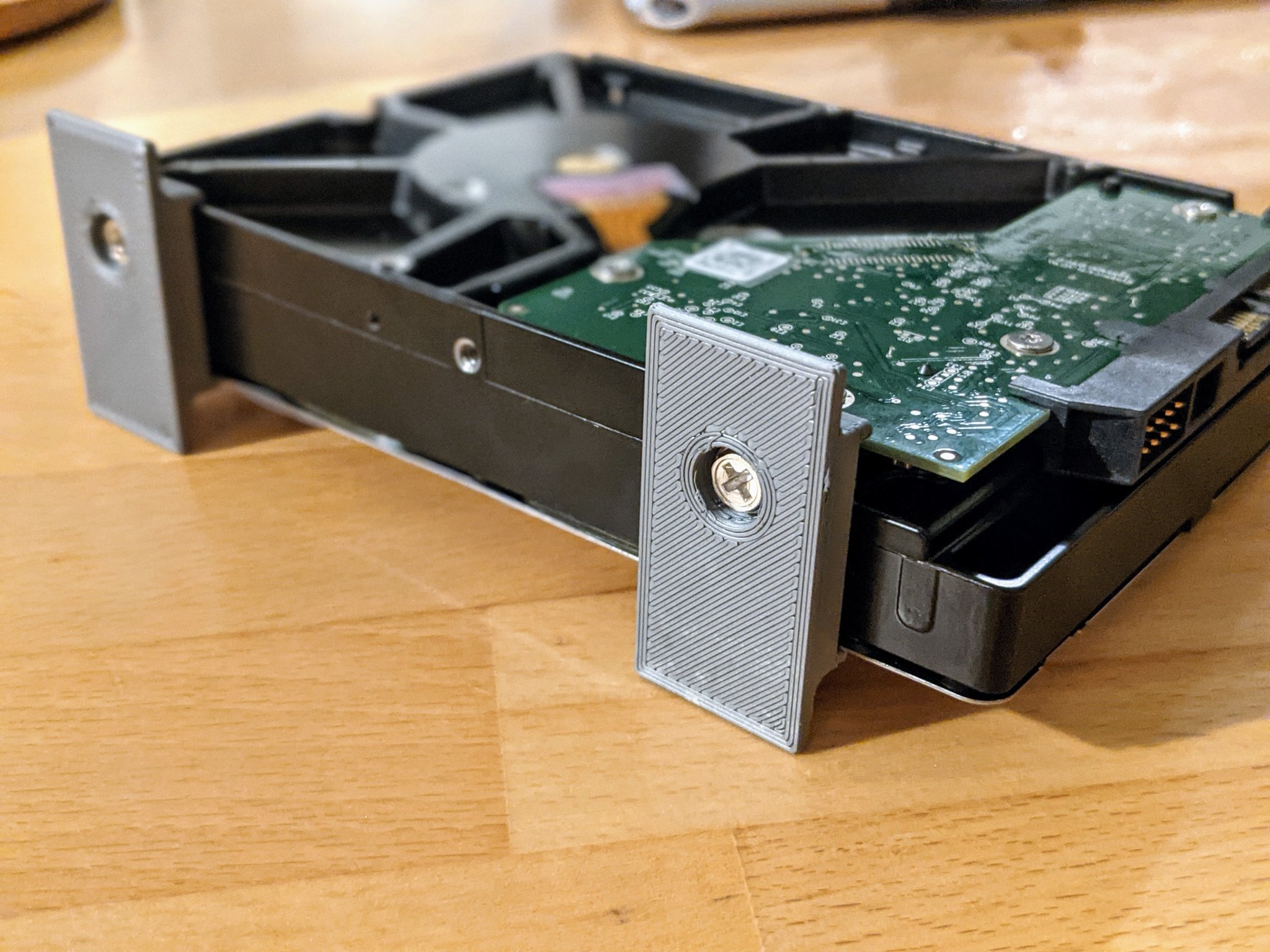 Chân đế cho ổ cứng HDD 3.5" WD Red