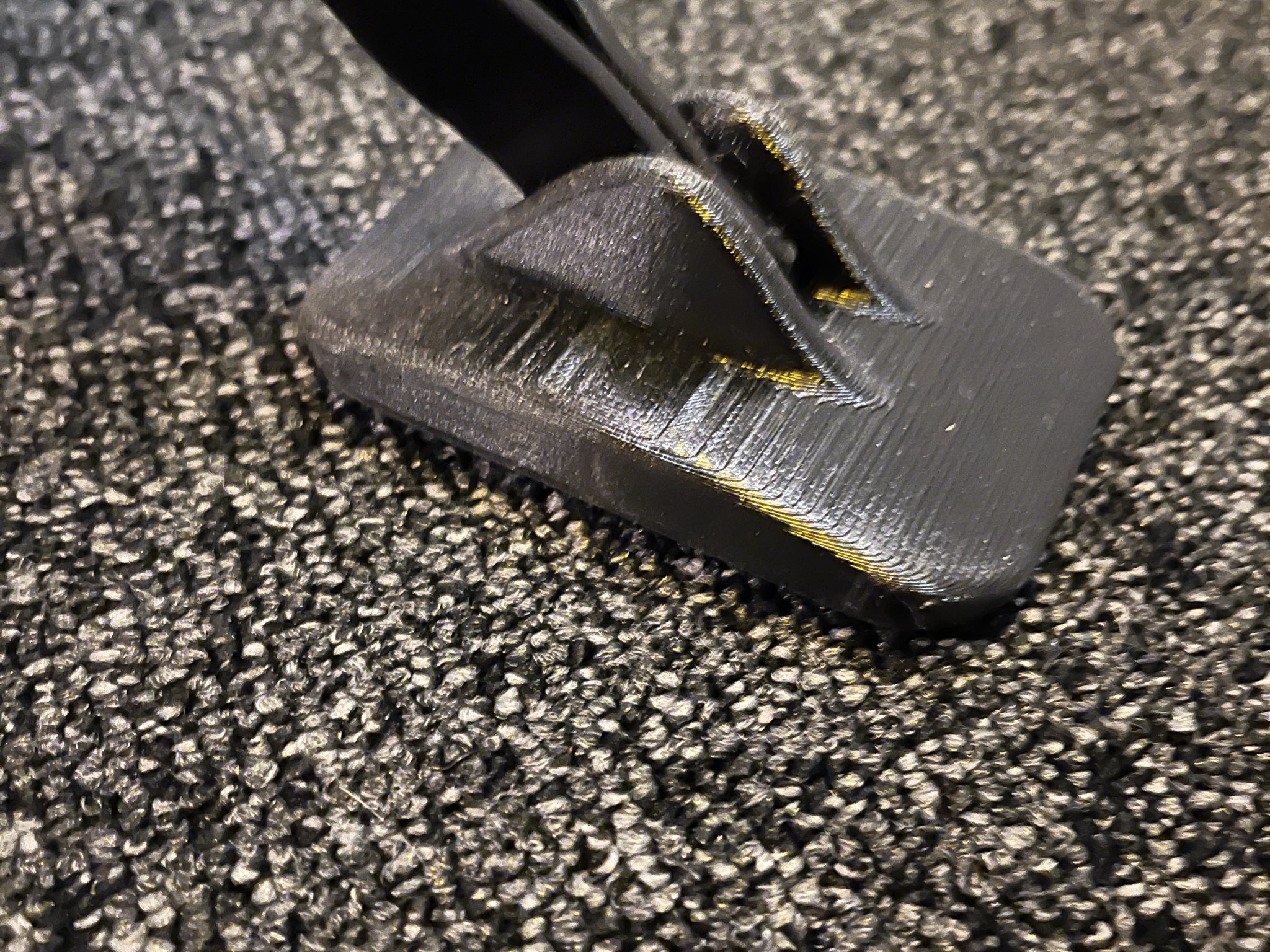 Ghế trống K&M với chân thay thế cho thảm