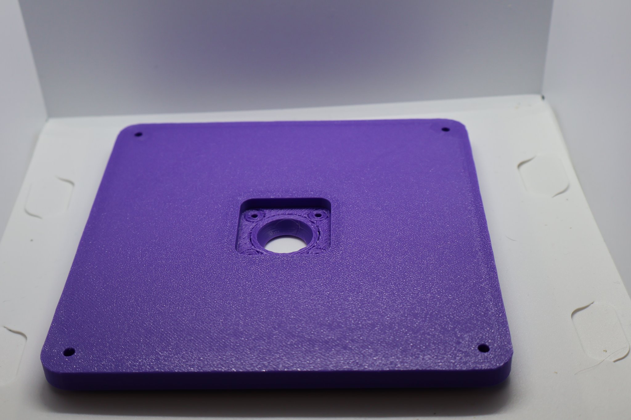 Thiết bị dẫn filament cho vỏ in rắn