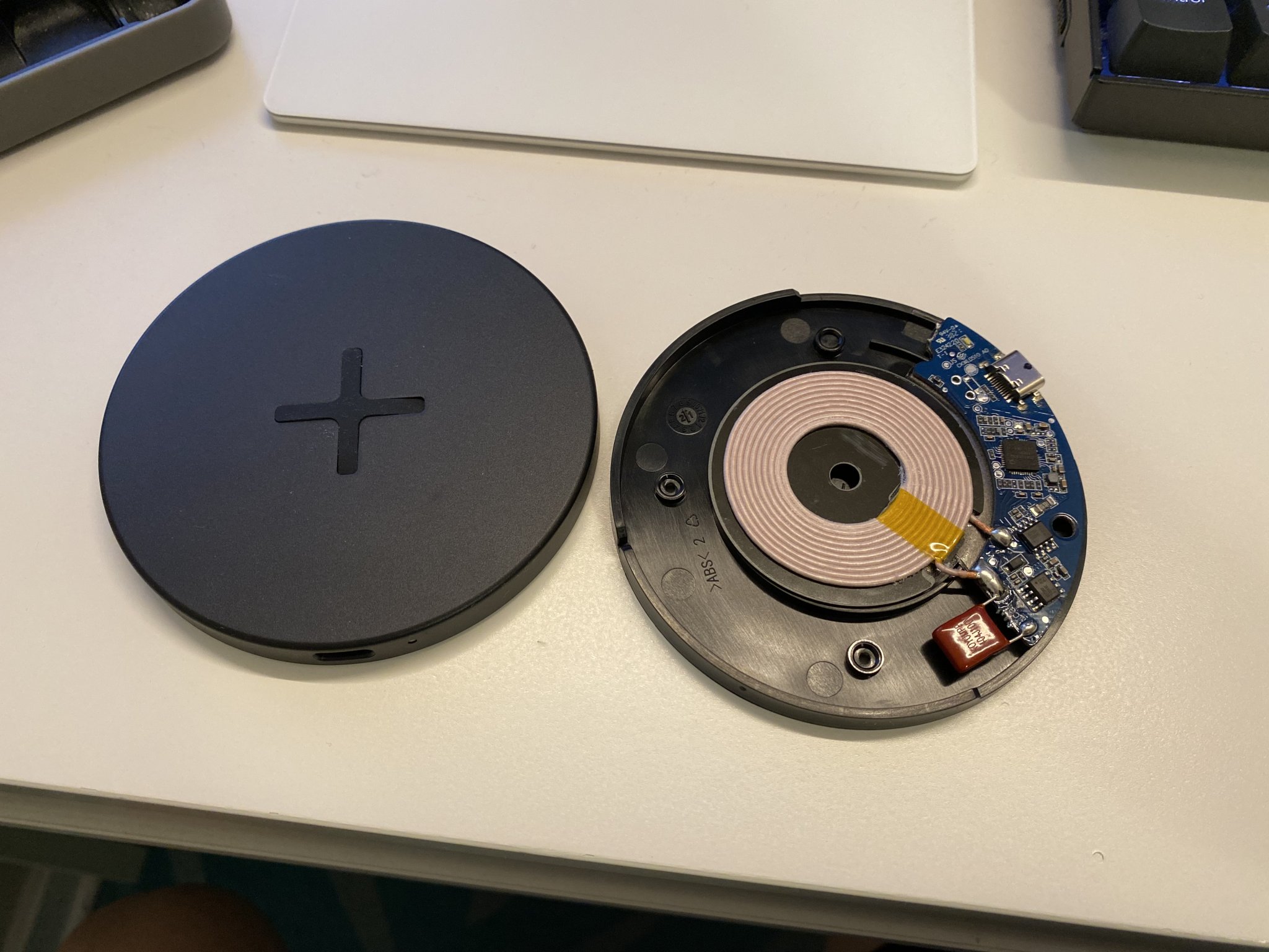 Vỏ sạc không dây cho iPhone 11 Pro dành cho Audi A3/S3