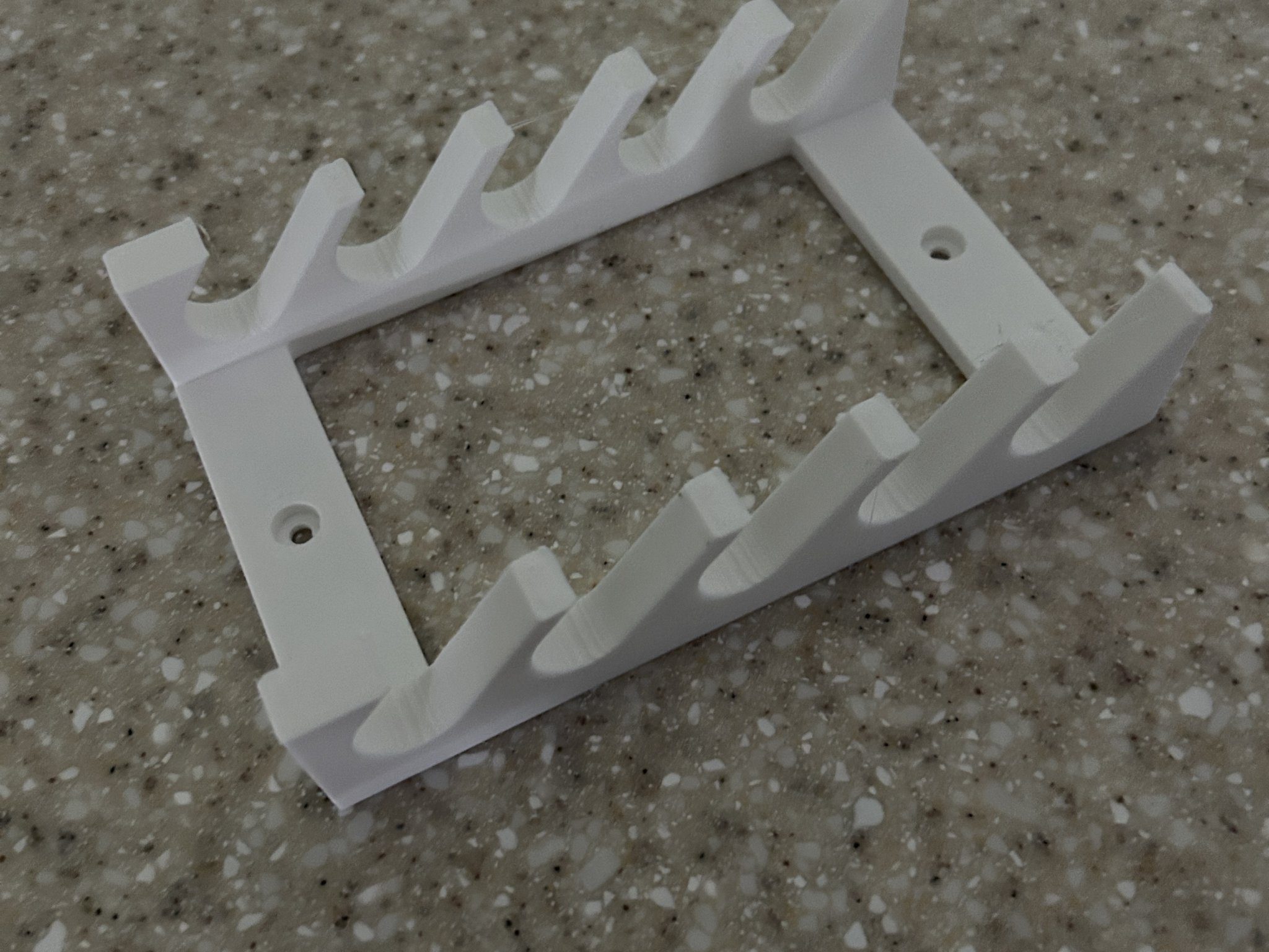 Giá đỡ bút treo tường tiện lợi