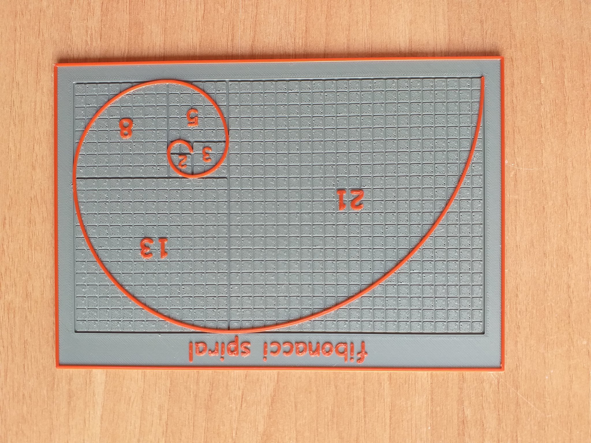 Mô hình xoắn ốc Fibonacci bằng nhựa PLA