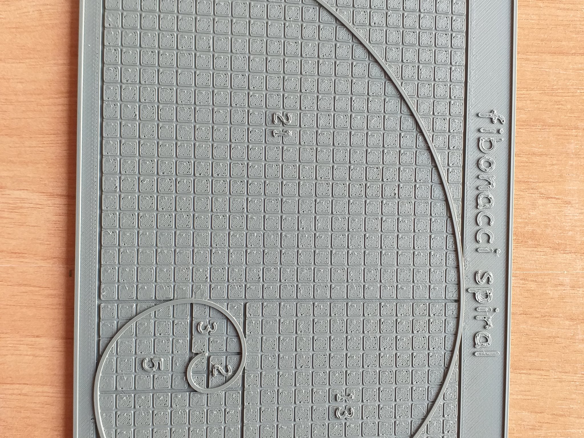 Mô hình xoắn ốc Fibonacci bằng nhựa PLA