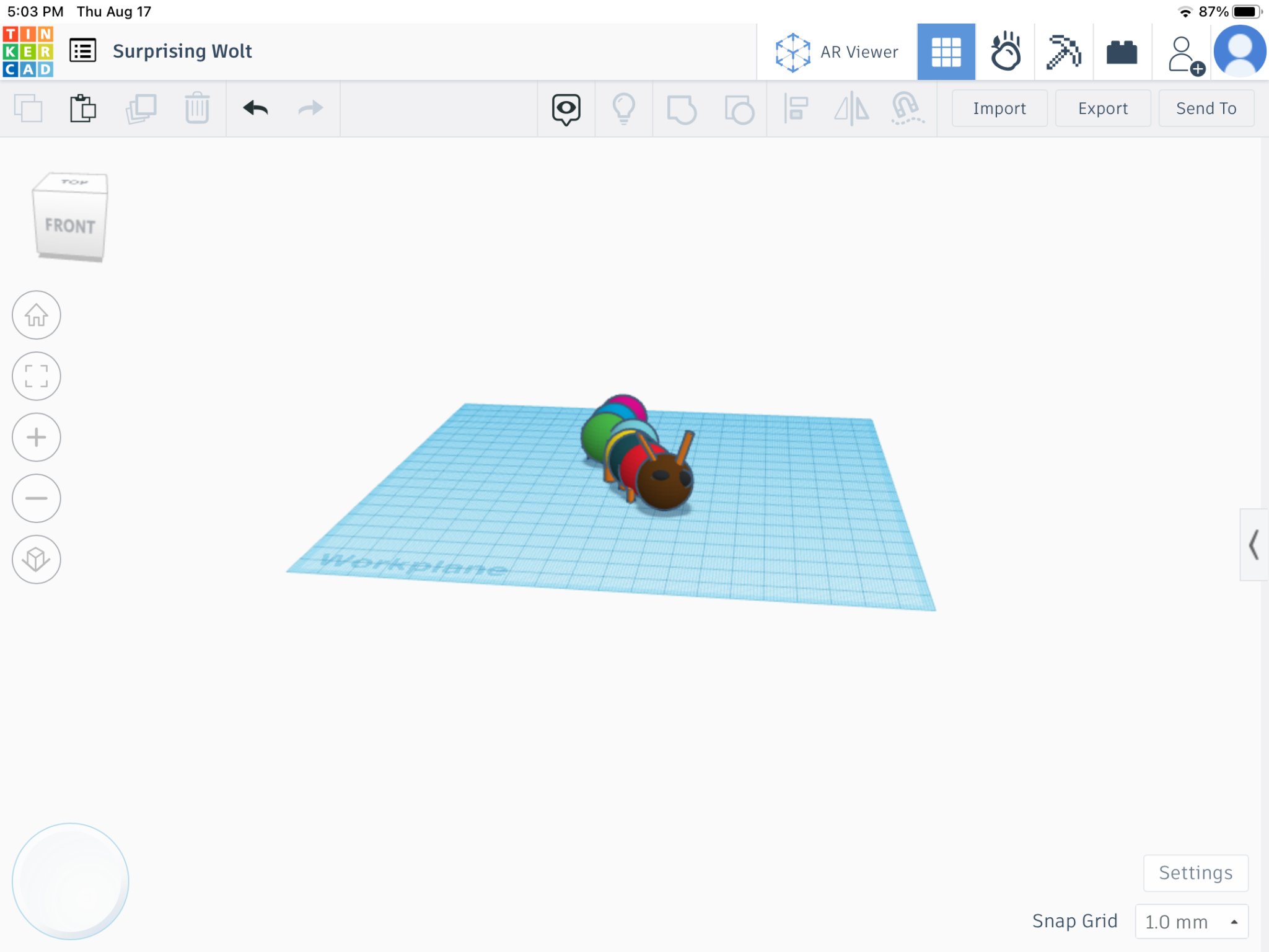 Sâu bướm 3D chi tiết với thiết kế nghệ thuật độc đáo