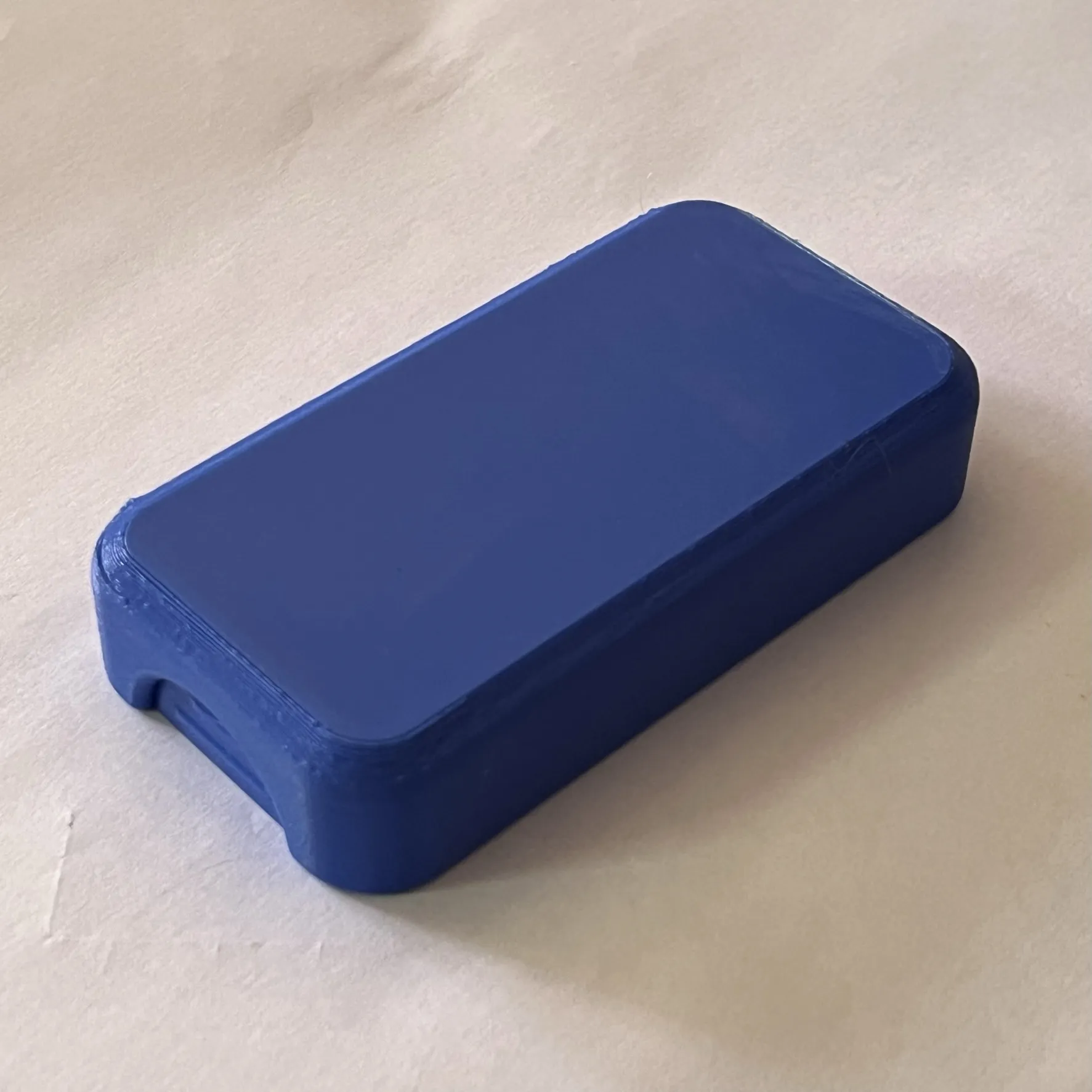 Hộp nhỏ đa năng để đựng tai nghe và thuốc dị ứng