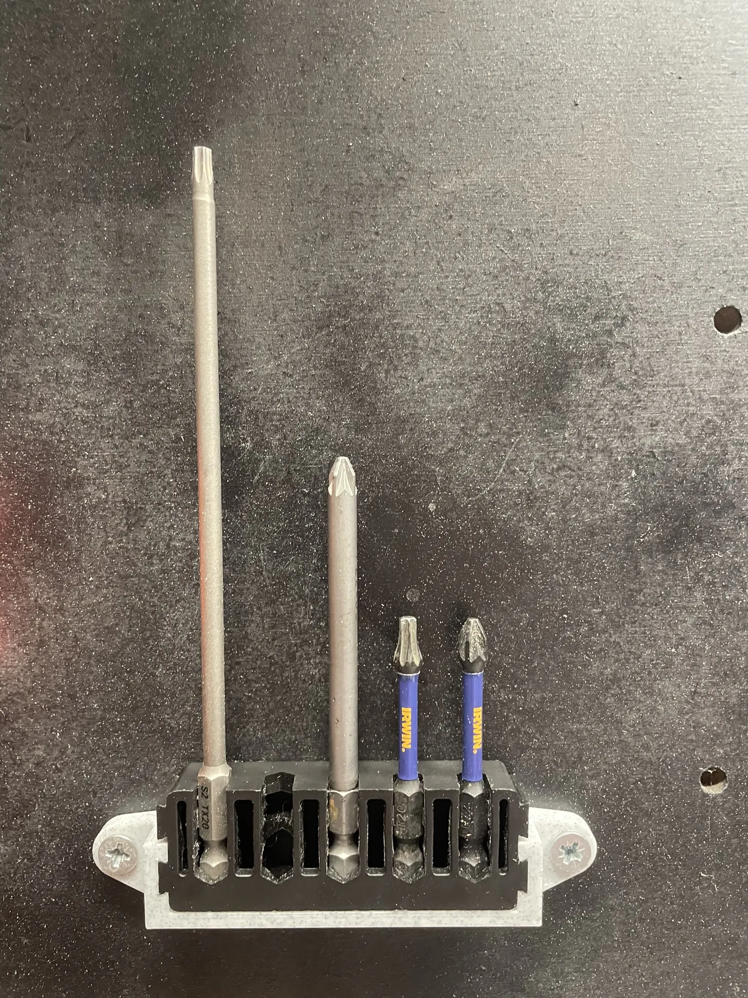 Giá đỡ bit Irwin cho tường cửa hàng