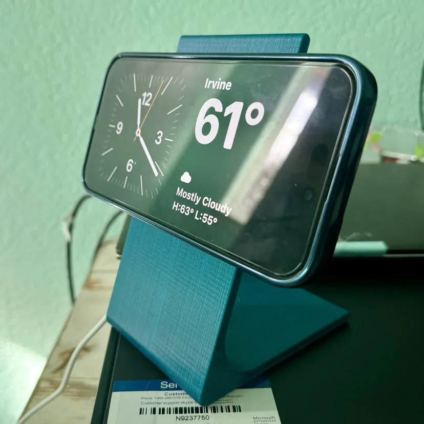 Giá đỡ iPhone tương thích với bộ sạc MagSafe 60mm