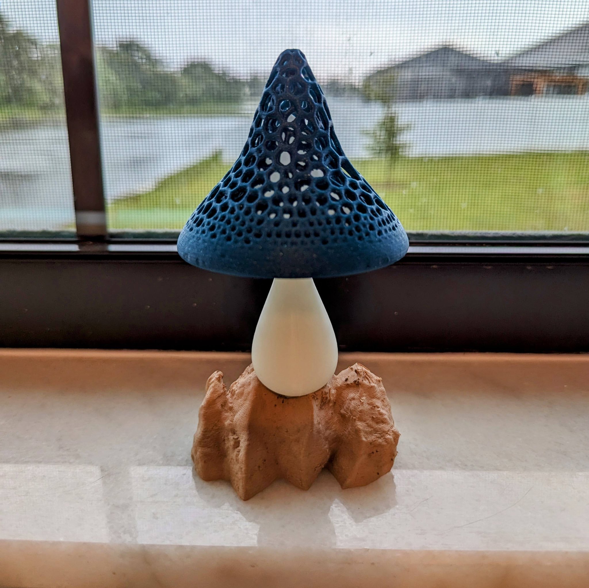 Đế đèn ngủ nấm Voronoi với đá nền