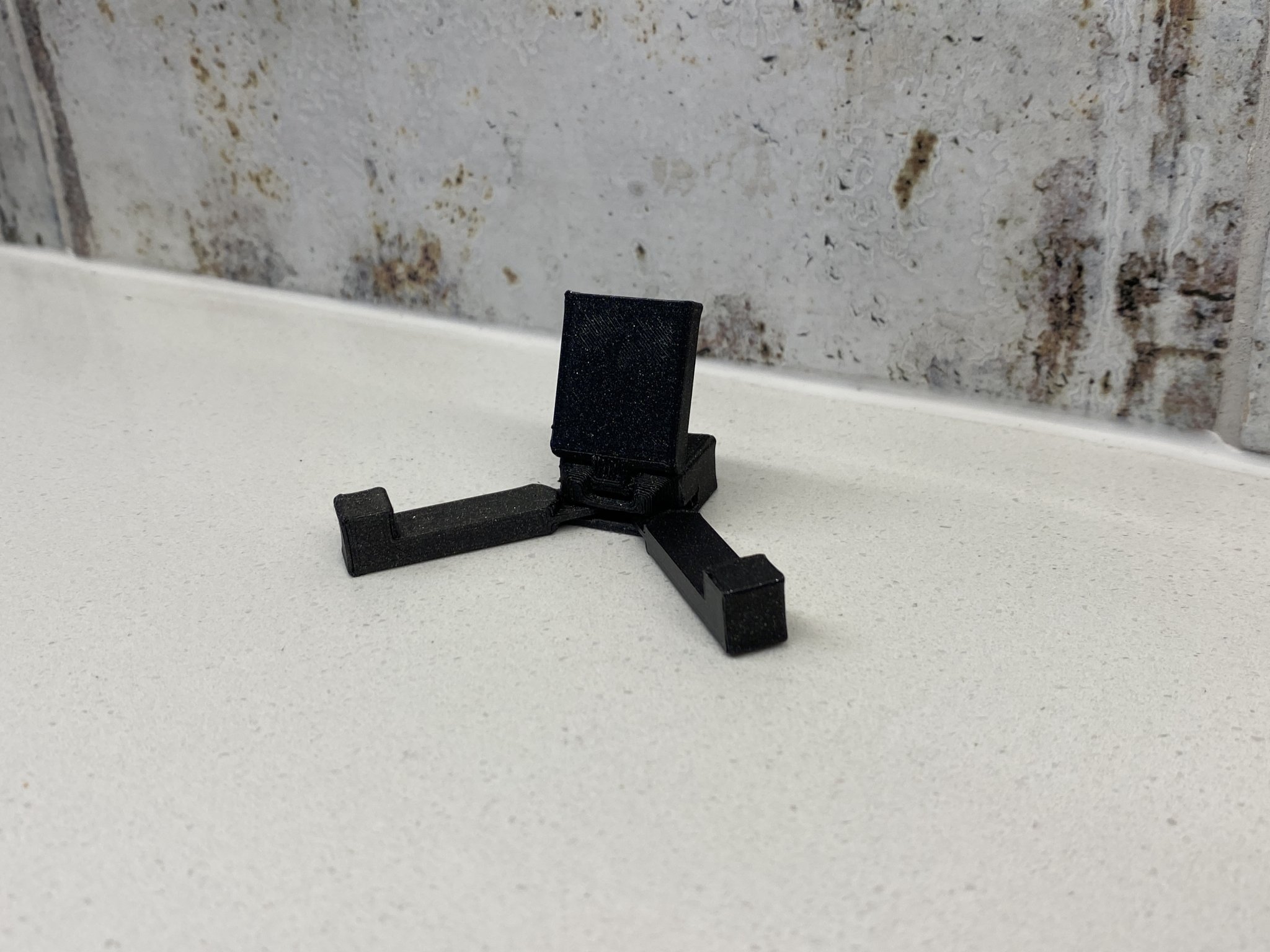 Giá đỡ điện thoại gập gọn in sẵn tiện lợi