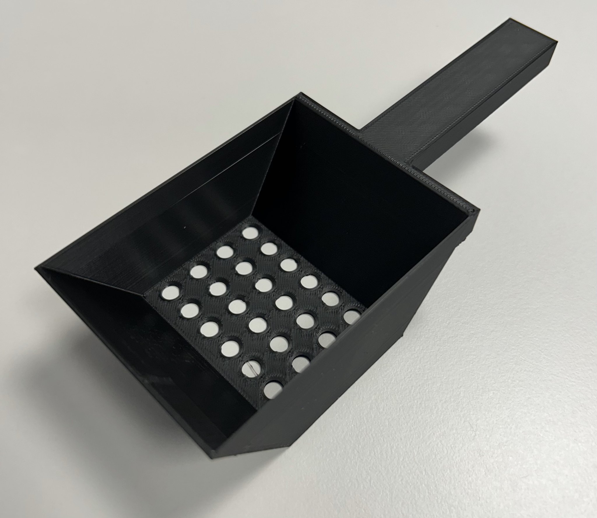 Xẻng nhỏ có lỗ để rắc muối Streusalz