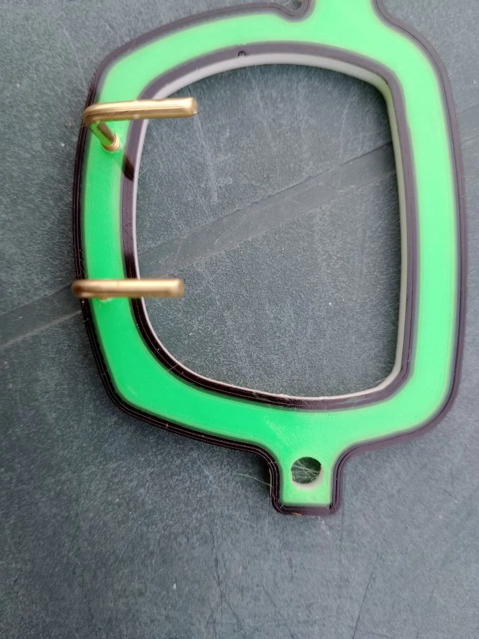 Móc khóa hình kính mắt thời trang