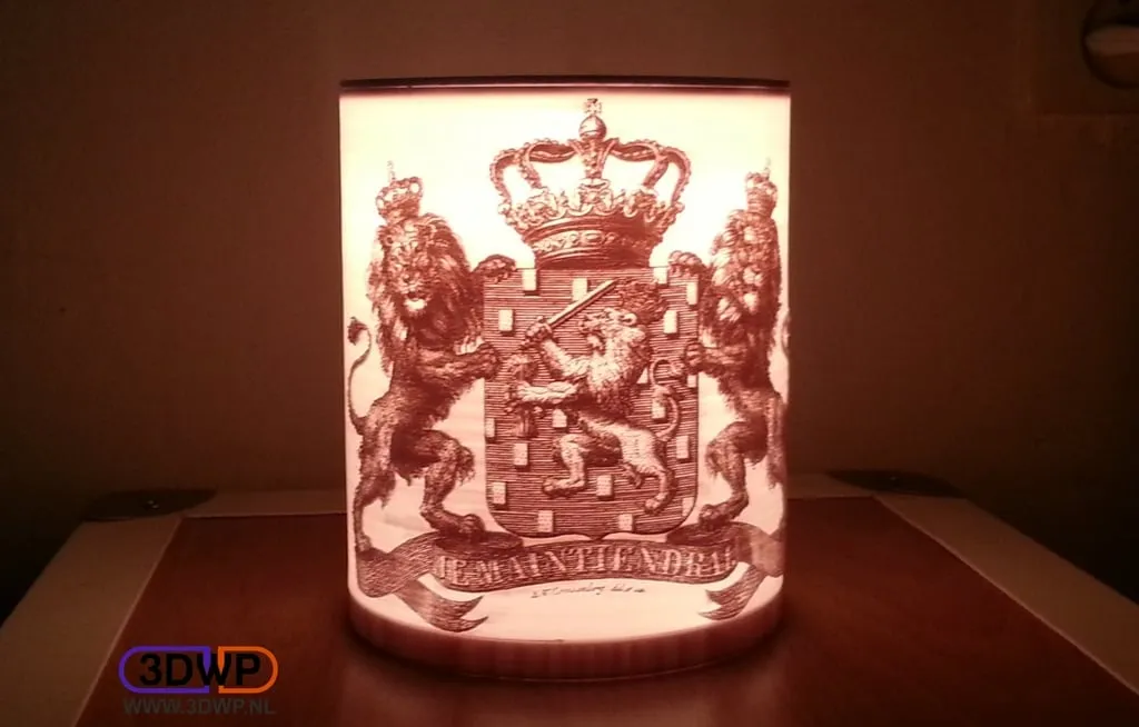 Đèn lithophane biểu trưng Wapen van Nederland với motto Je Maintiendrai