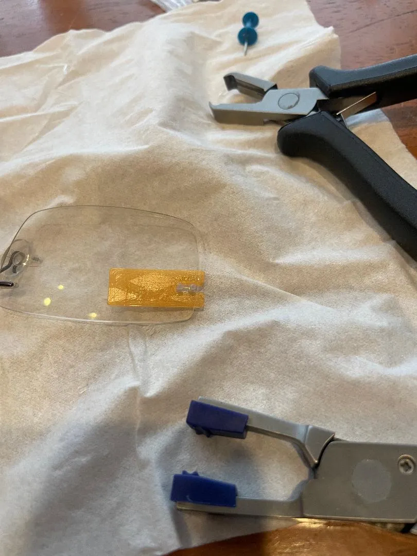 Công cụ điều chỉnh ống kính kính không viền